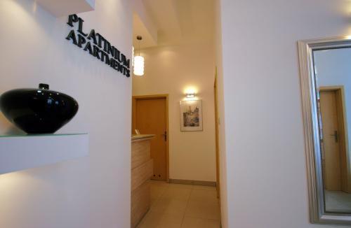 Platinium Centrum Wroclaw Ngoại thất bức ảnh